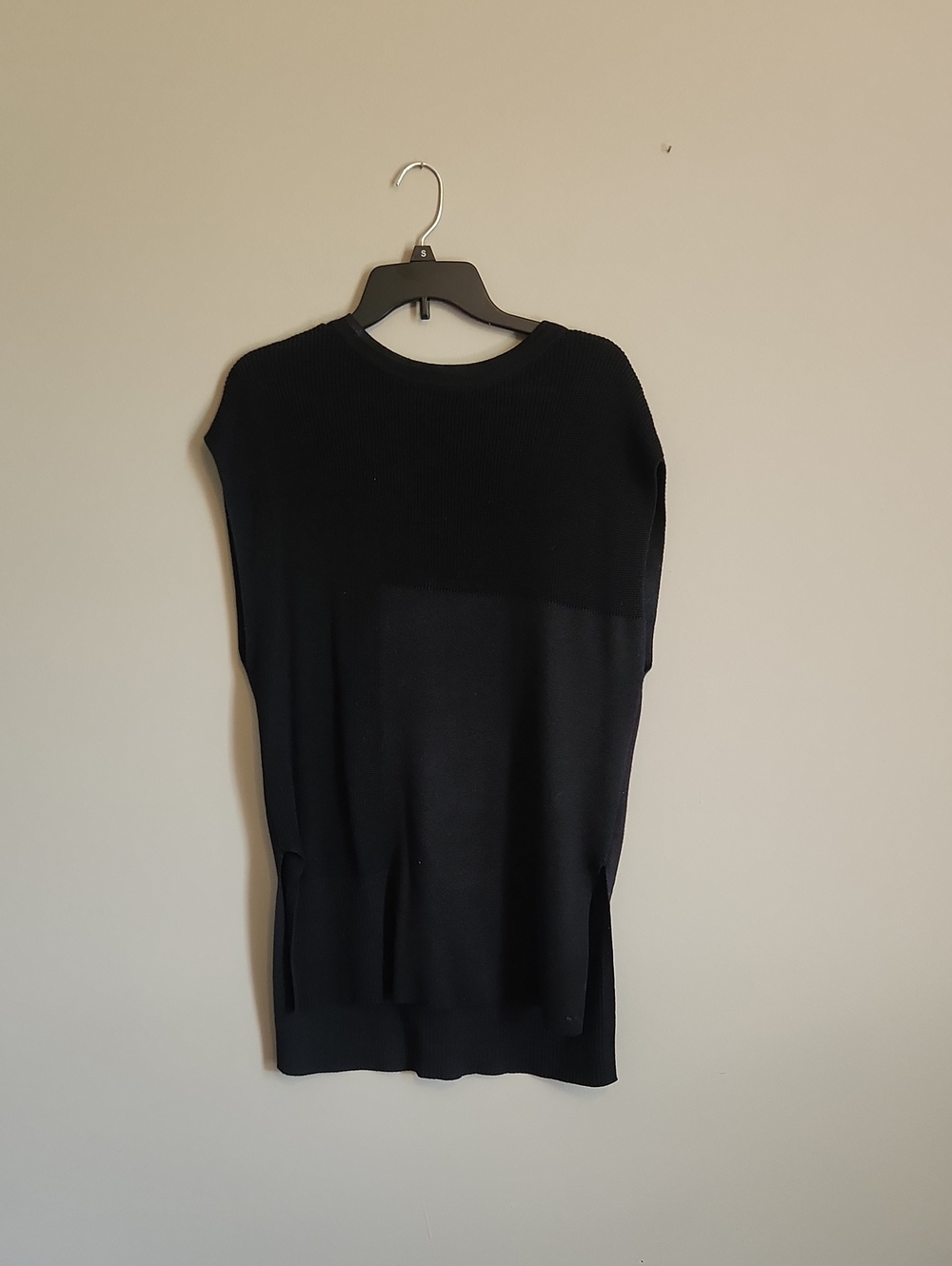 Worthington Black Sleeveless Knit Tunic